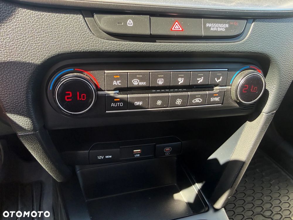 Kia Ceed 1.5 T-GDI M - 16