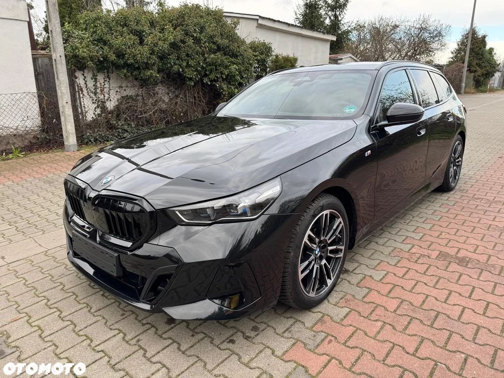 BMW Seria 5 520i mHEV M Sport - 2