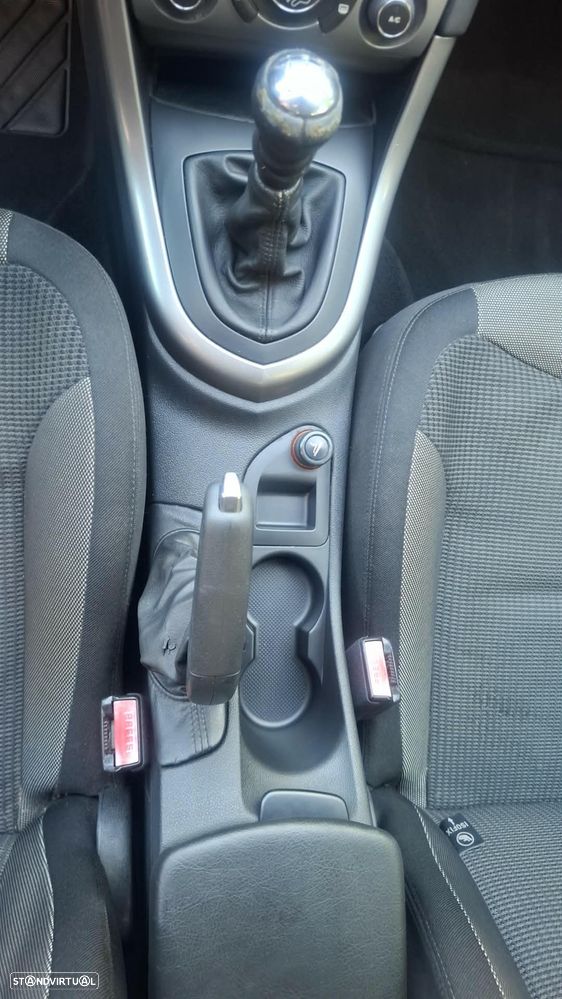 Peugeot 308 1.6 HDi Premium - 18