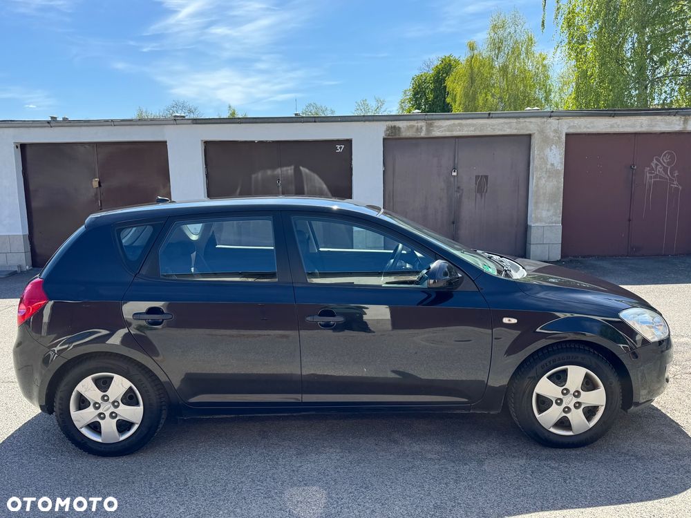 Kia Ceed 1.4 Comfort - 4