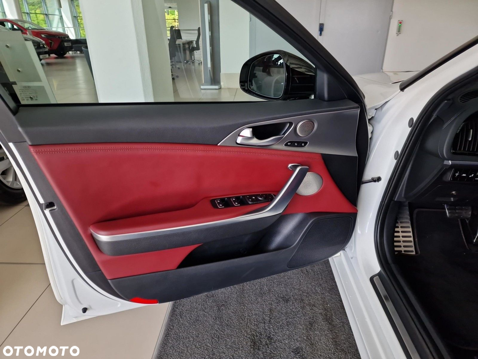 Kia Stinger 3.3 T-GDI V6 GT AWD - 10