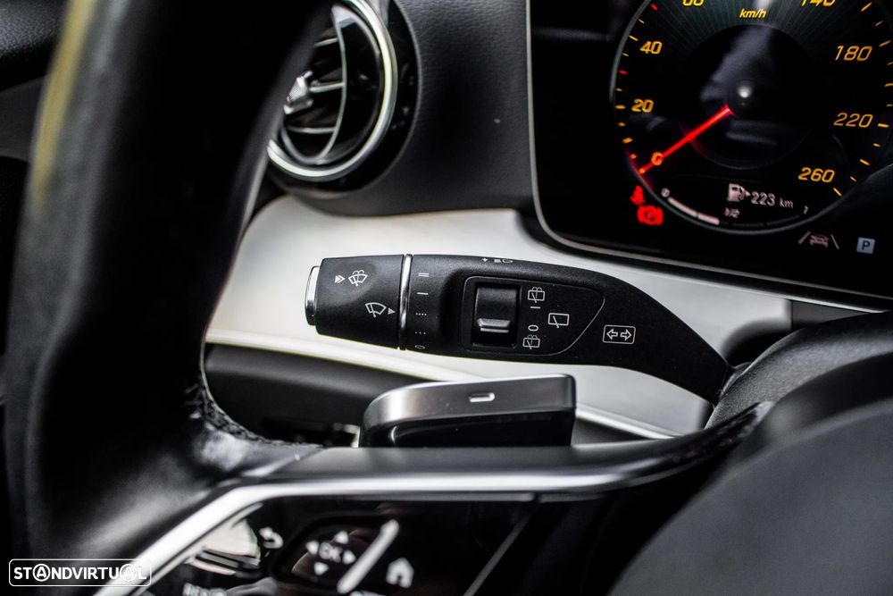 Mercedes-Benz E 300 de Avantgarde 4Matic - 16