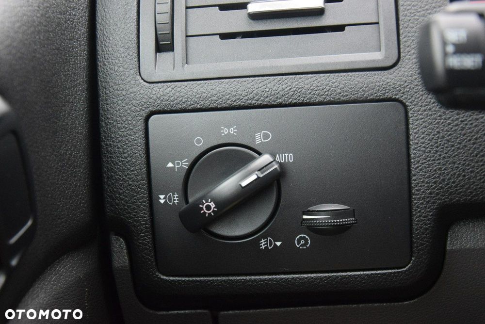 Ford Kuga 2.0 TDCi 4WD Titanium - 38