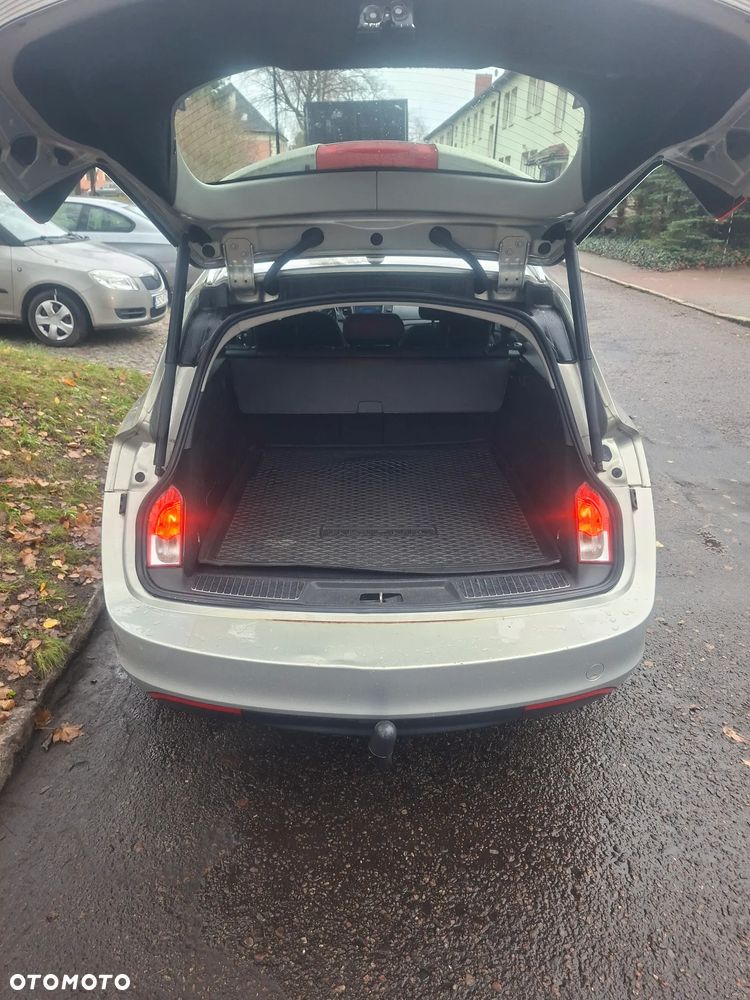 Opel Insignia 1.8 Sport - 7