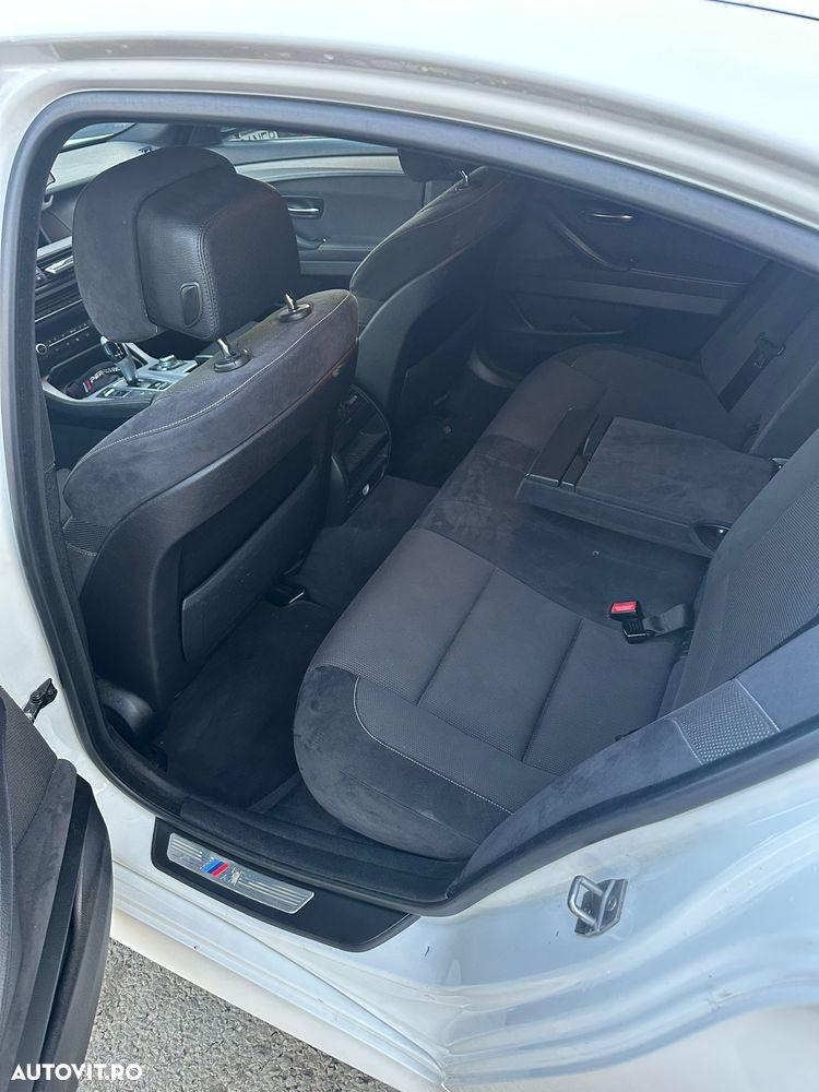 BMW Seria 5 525d xDrive AT - 14