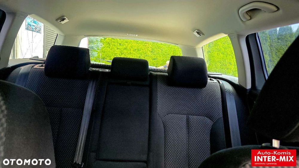 Volkswagen Passat - 29