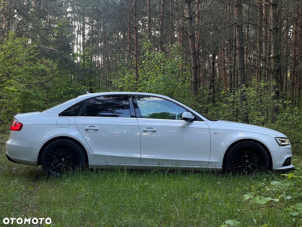 Audi A4 Limousine - 8
