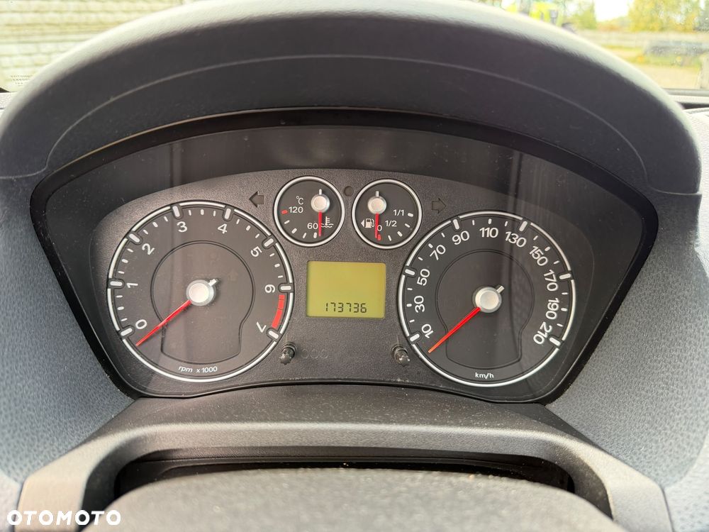Ford Fiesta - 9