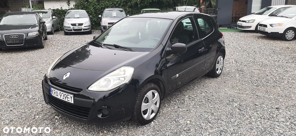 Renault Clio - 19