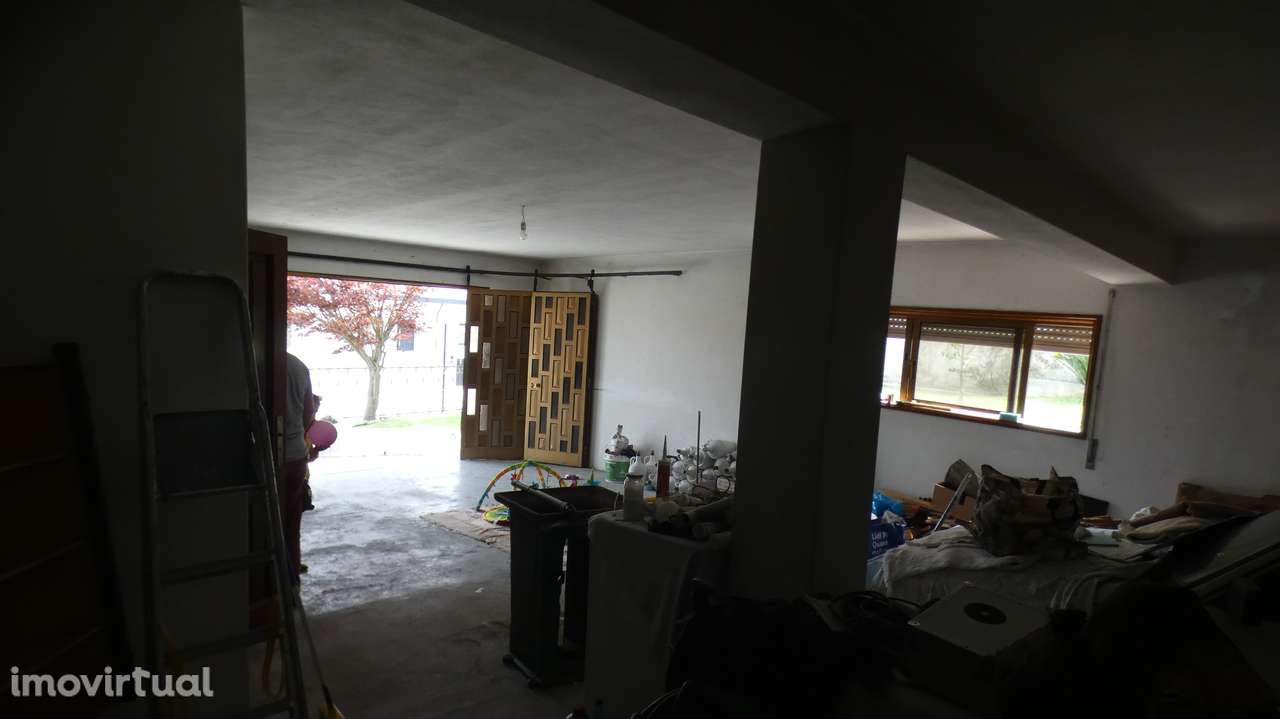 Moradia T5 S. Mamede Coronado - Grande imagem: 2/45