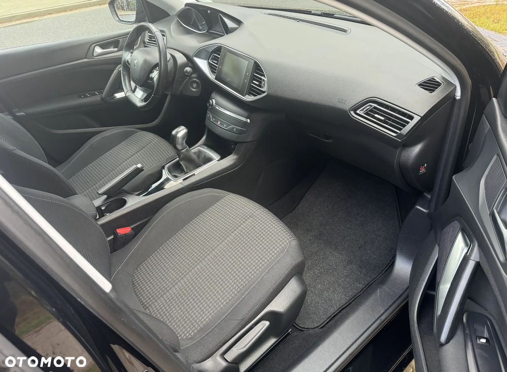 Peugeot 308 - 12