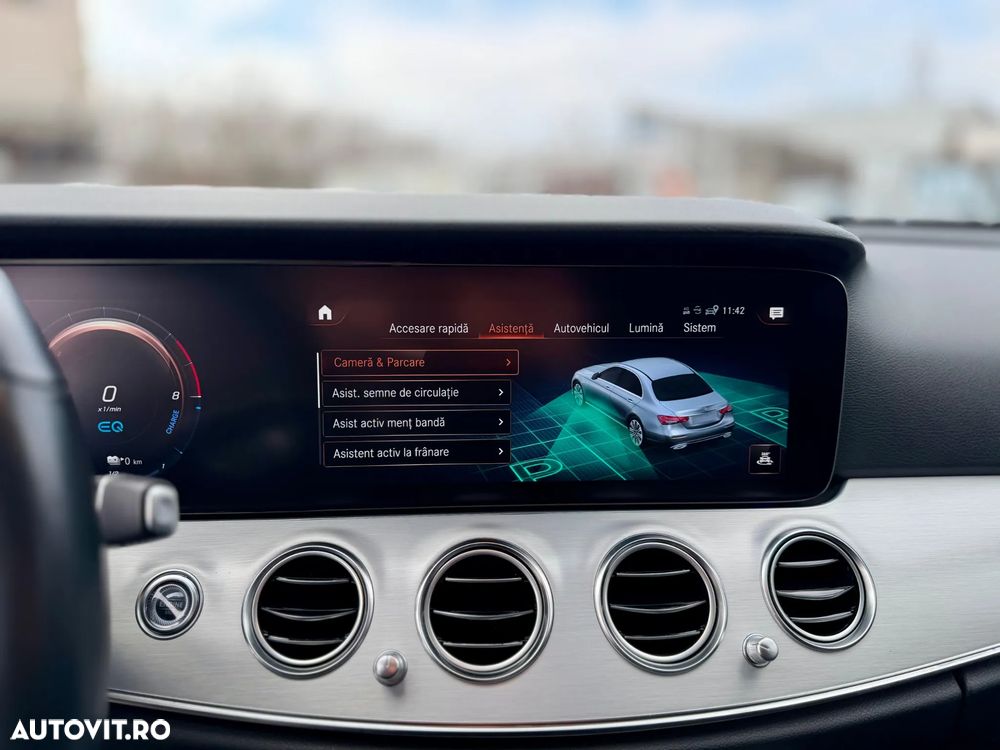 Mercedes-Benz E 300 4MATIC 9G-TRONIC Avantgarde - 12