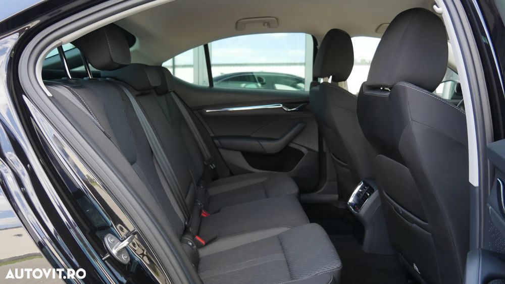 Skoda Octavia 2.0 TDI DSG Style - 14