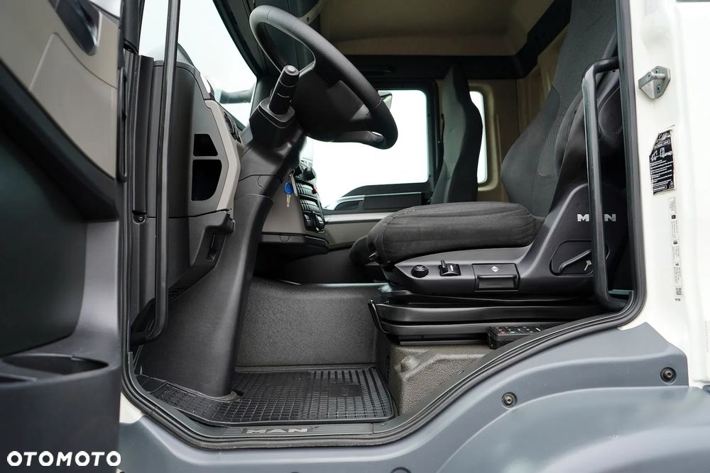 MAN TGS / 26.360 / EURO 6 / CHŁODNIA + WINDA - 24