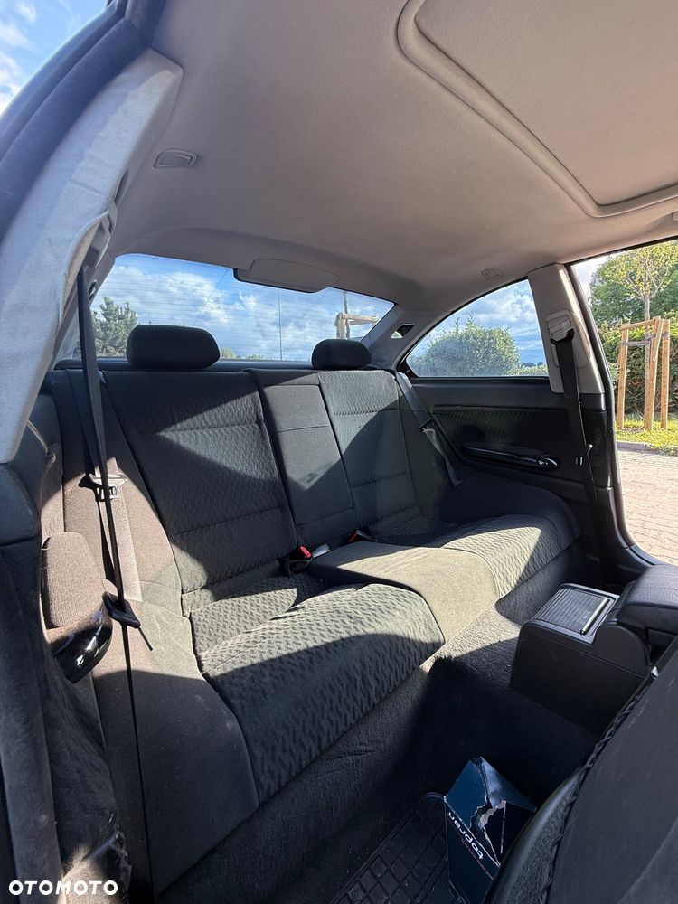 BMW Seria 3 325 Ci - 18