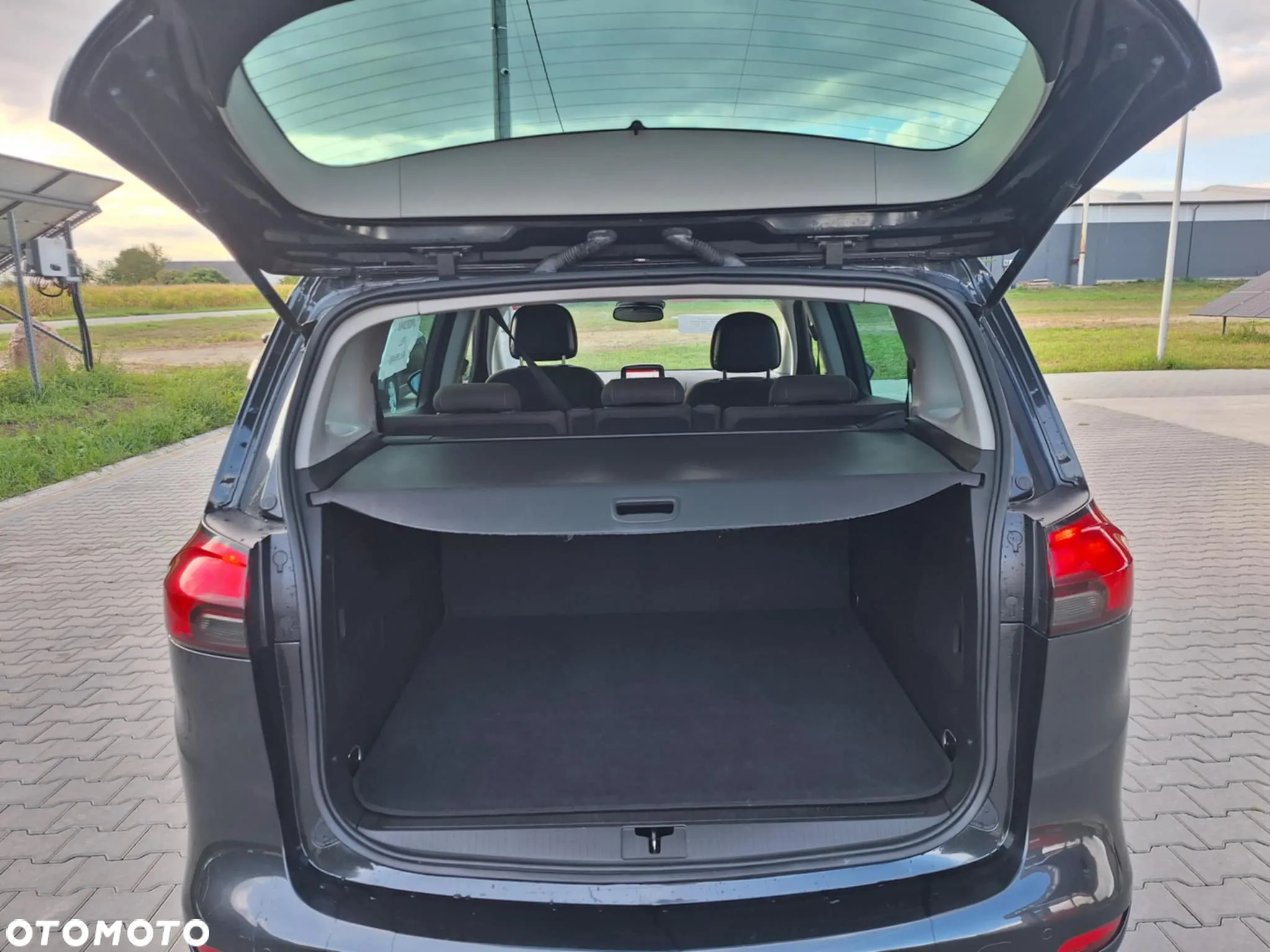 Opel Zafira - 12