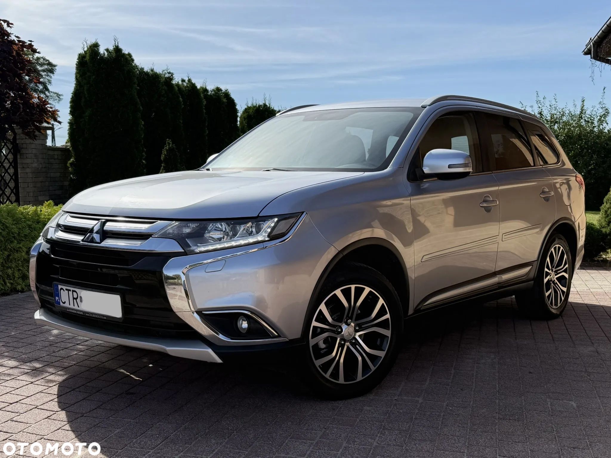 Mitsubishi Outlander 2.0 Intense 4WD CVT - 1
