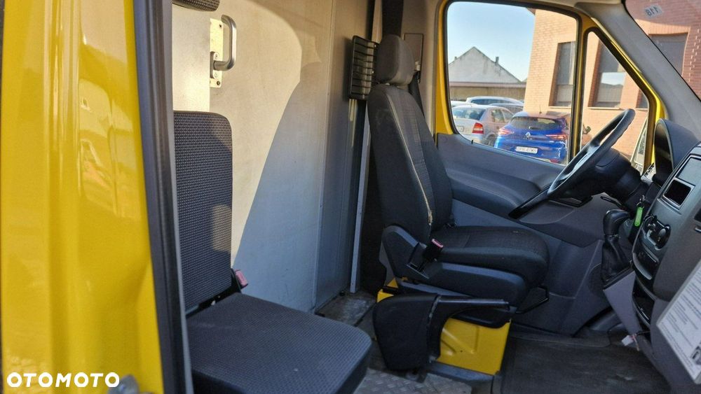 Mercedes-Benz Sprinter - 8