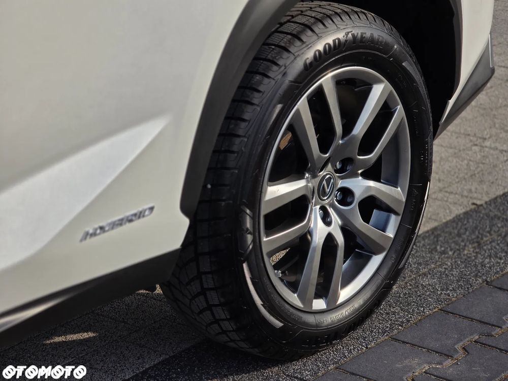 Lexus NX 300h Elegance AWD - 18