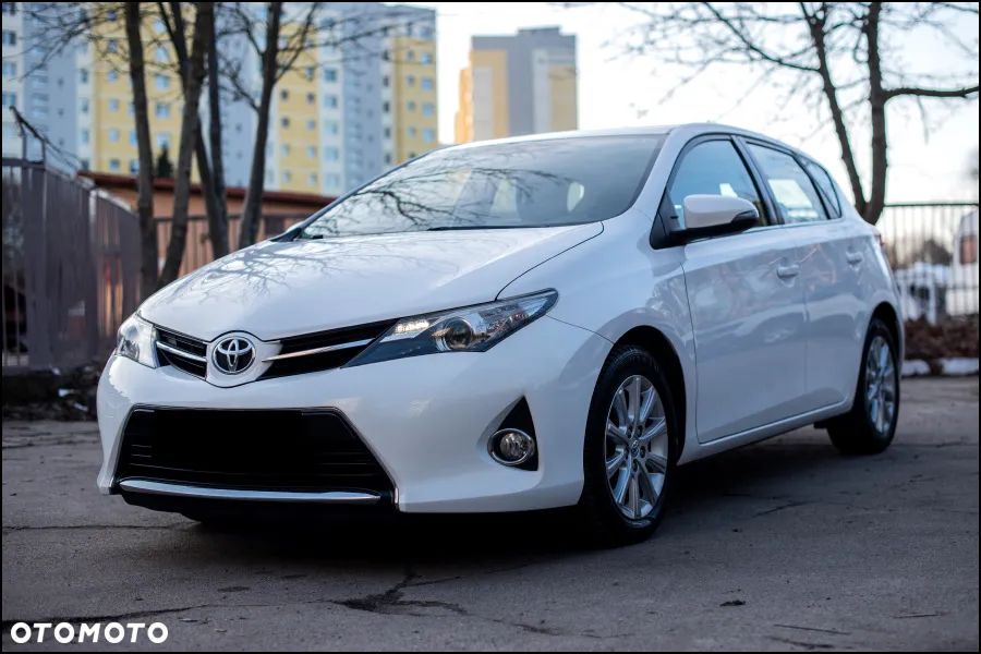 Toyota Auris - 11