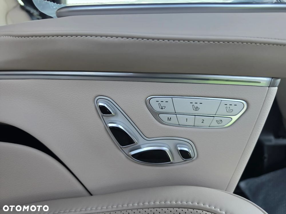 Mercedes-Benz Klasa V 300 d 4-Matic 9G-Tronic Exclusive (ekstra dł) - 28