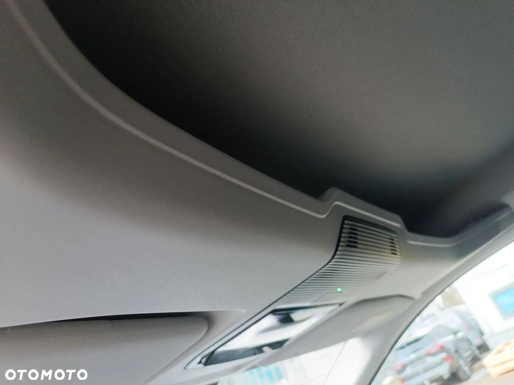 Ford Transit Connect - 25