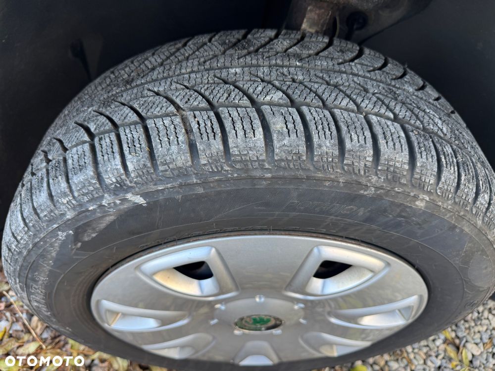 Skoda Yeti 1.8 TSI 4x4 FAMILY - 33