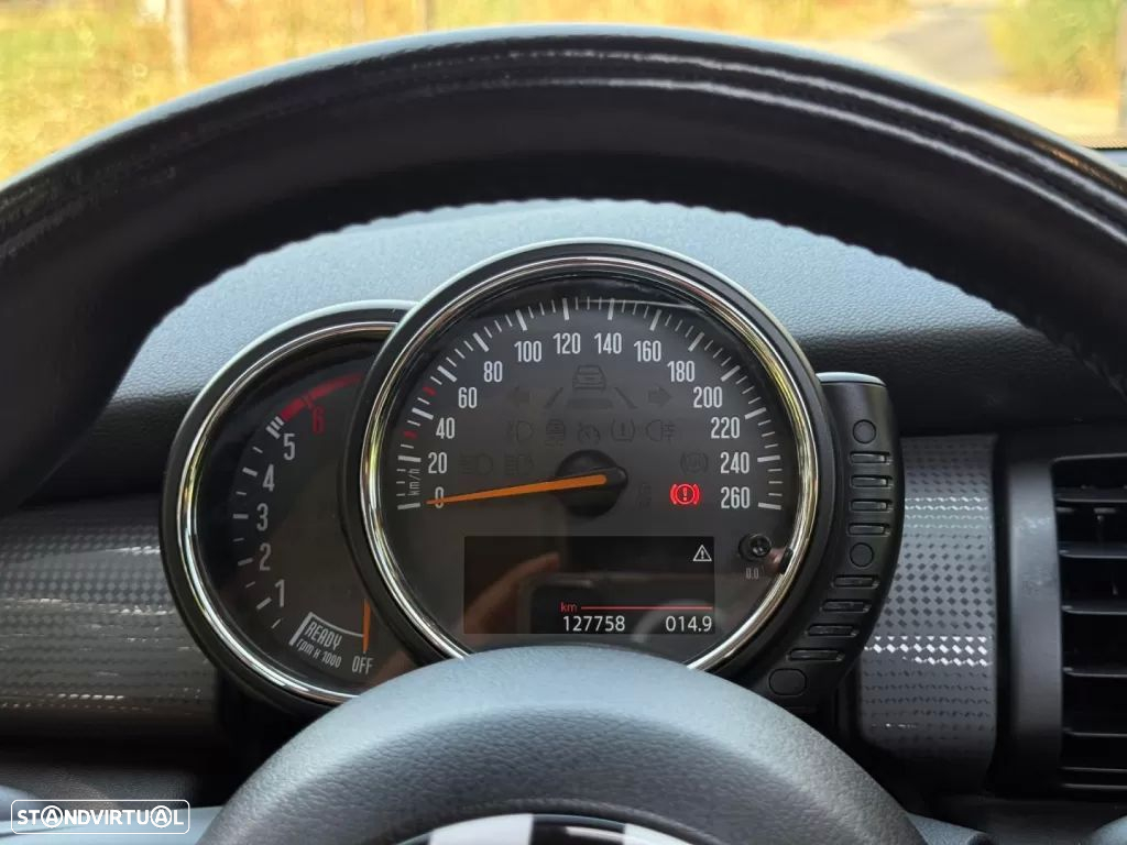 MINI 5 Portas Cooper D - 22