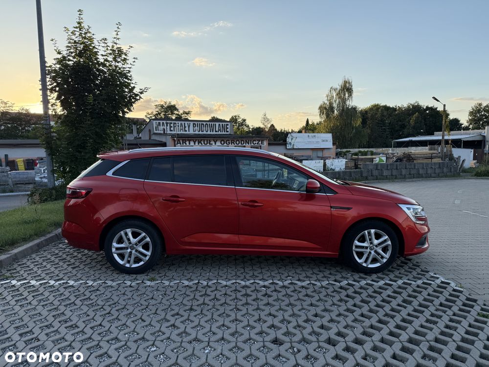 Renault Megane 1.6 SCe Zen - 5