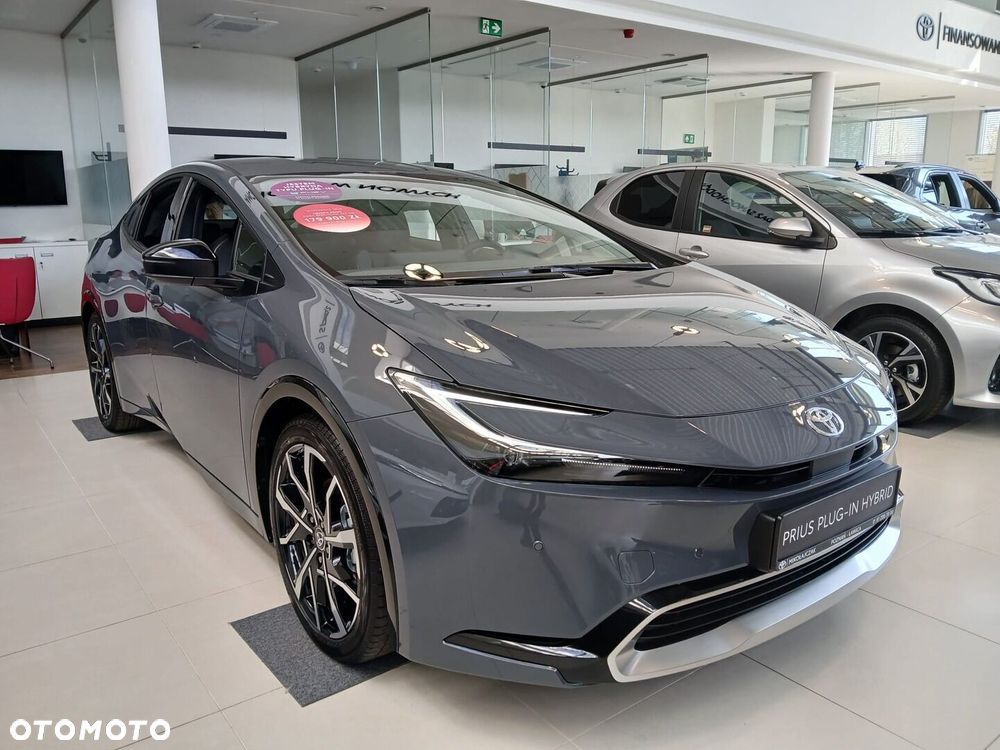 Toyota Prius - 3