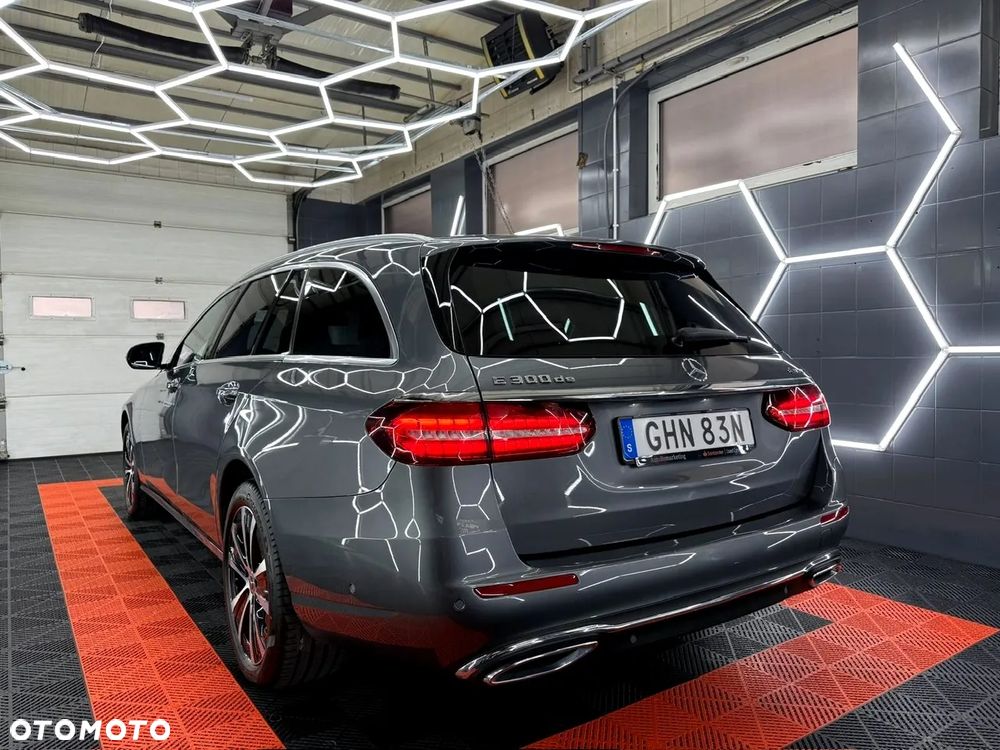 Mercedes-Benz Klasa E 300 de 4Matic 9G-TRONIC Avantgarde - 5