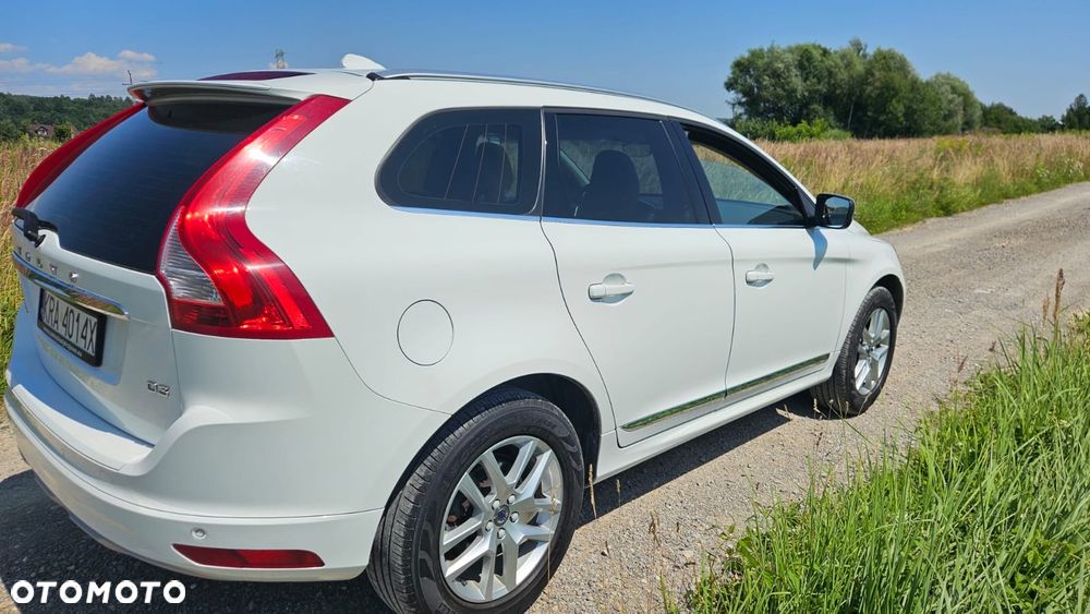 Volvo XC 60 D3 Drive-E R-Design Momentum - 5