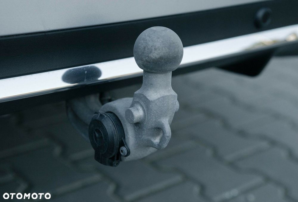 Mercedes-Benz Klasa E - 19