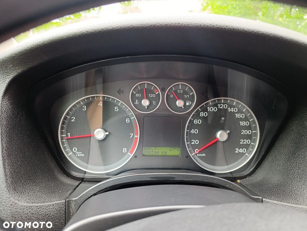 Ford Focus 1.6 Ambiente - 17