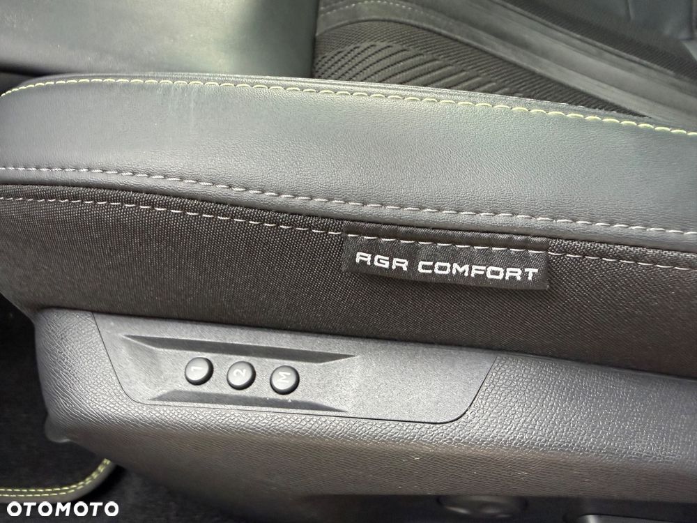 Peugeot 408 1.2 PureTech GT S&S EAT8 - 33