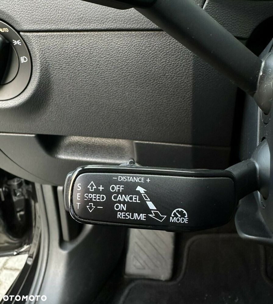 Skoda Octavia 2.0 TSI RS Challenge 245 DSG - 33