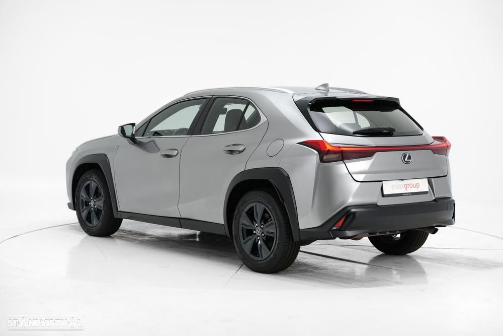 Lexus UX 250h Business - 4
