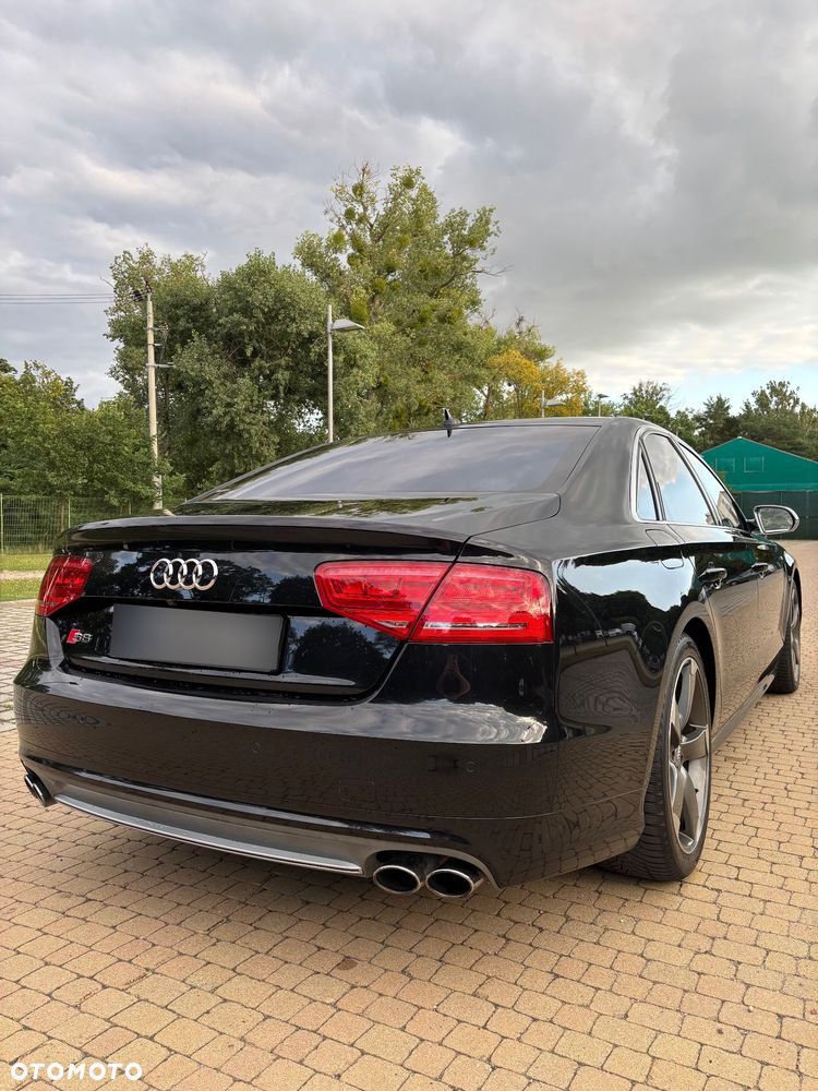Audi S8 - 15