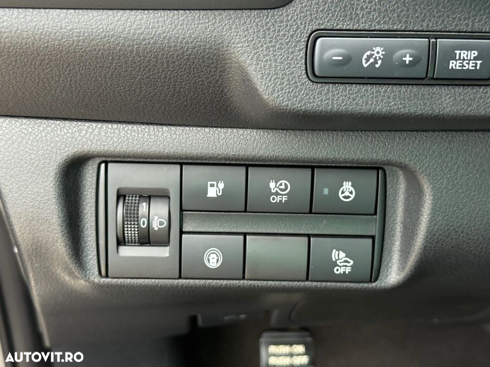 Nissan LEAF 62 kWh e+ N-Connecta - 20