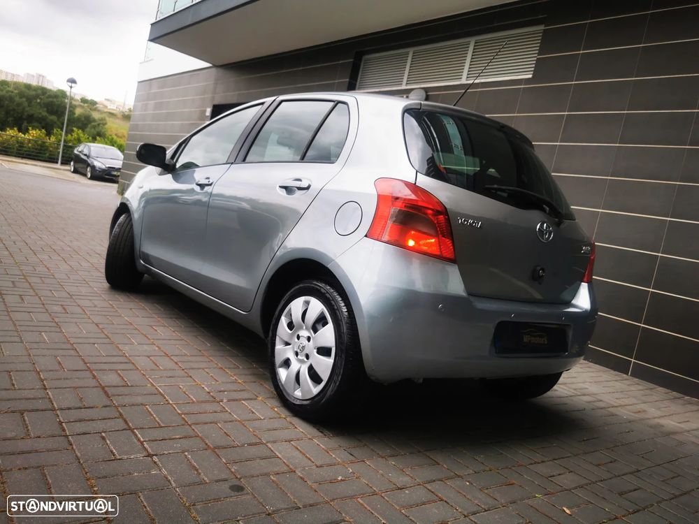 Toyota Yaris 1.0 VVT-i AC - 2
