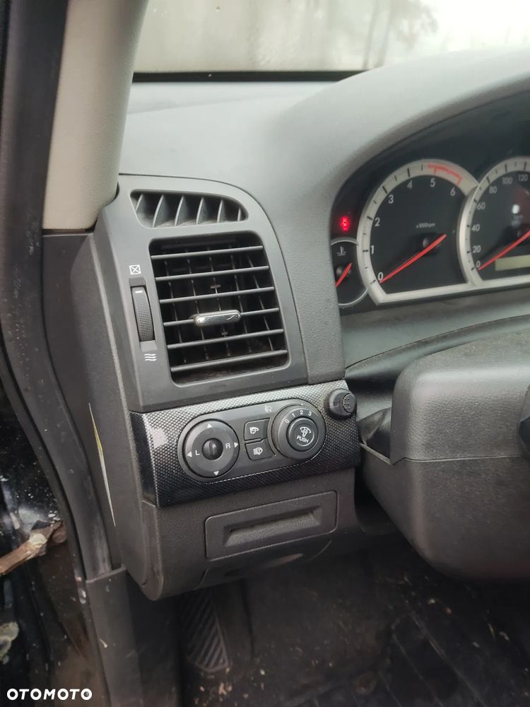 Chevrolet Captiva 2.0 d LT high (deu) - 15