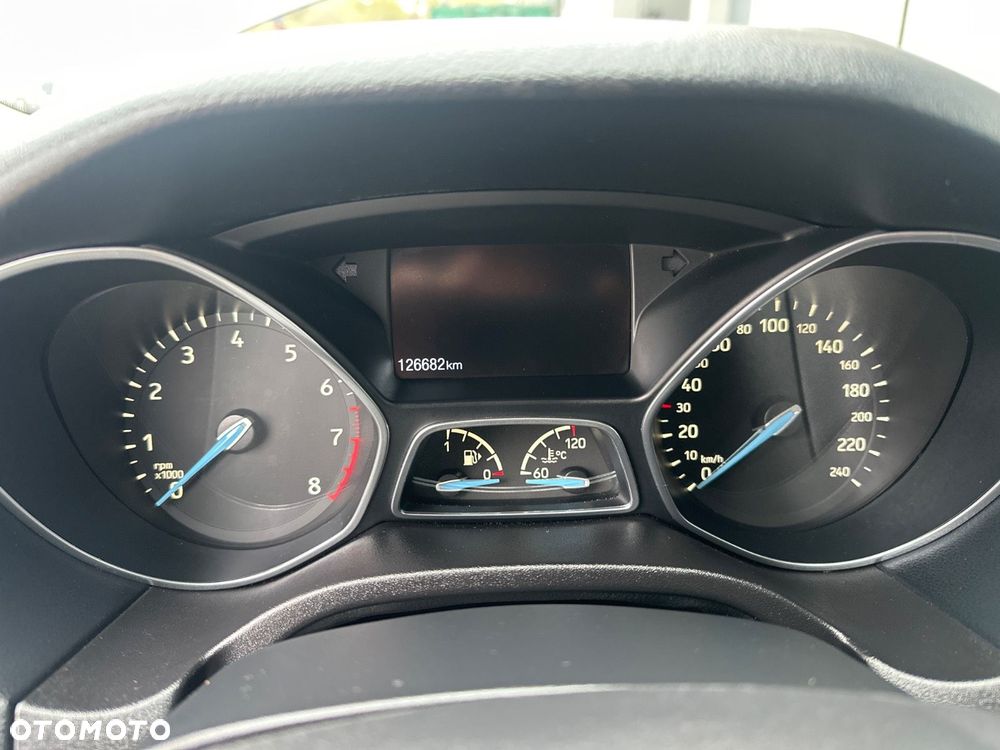 Ford Focus 1.0 EcoBoost Trend - 10