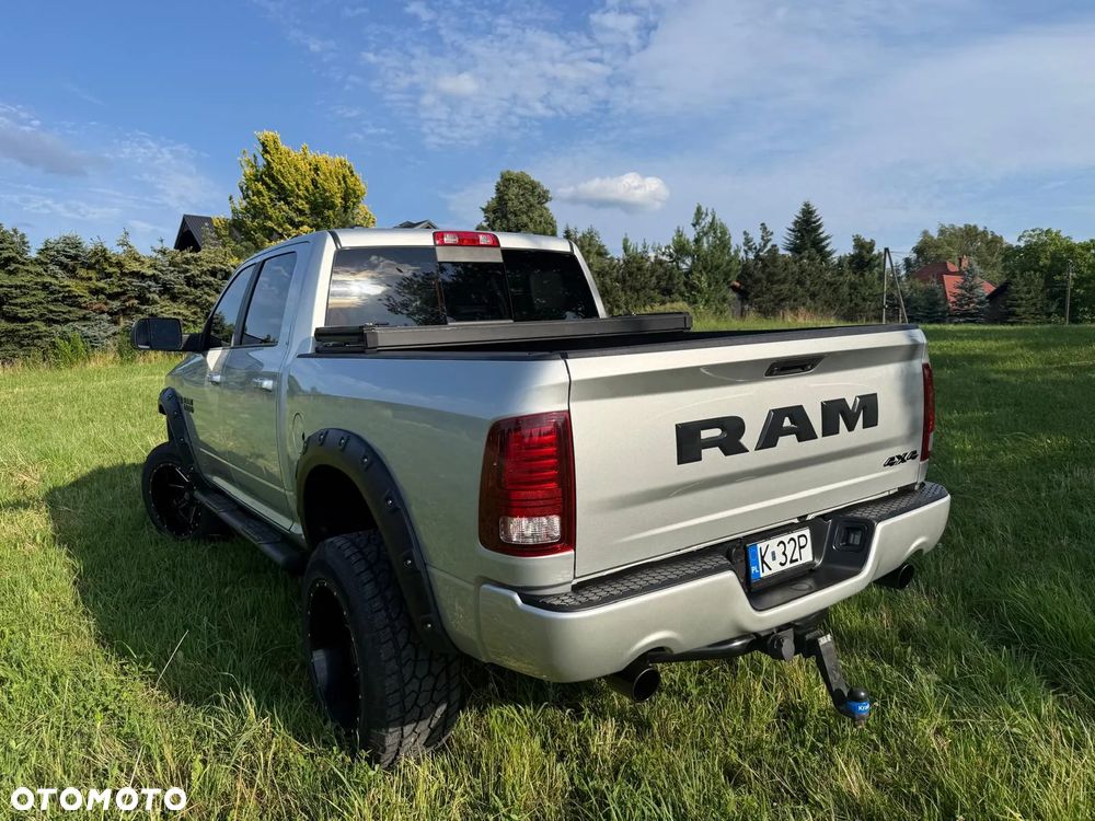 RAM 1500 Crew Cab Sport - 9