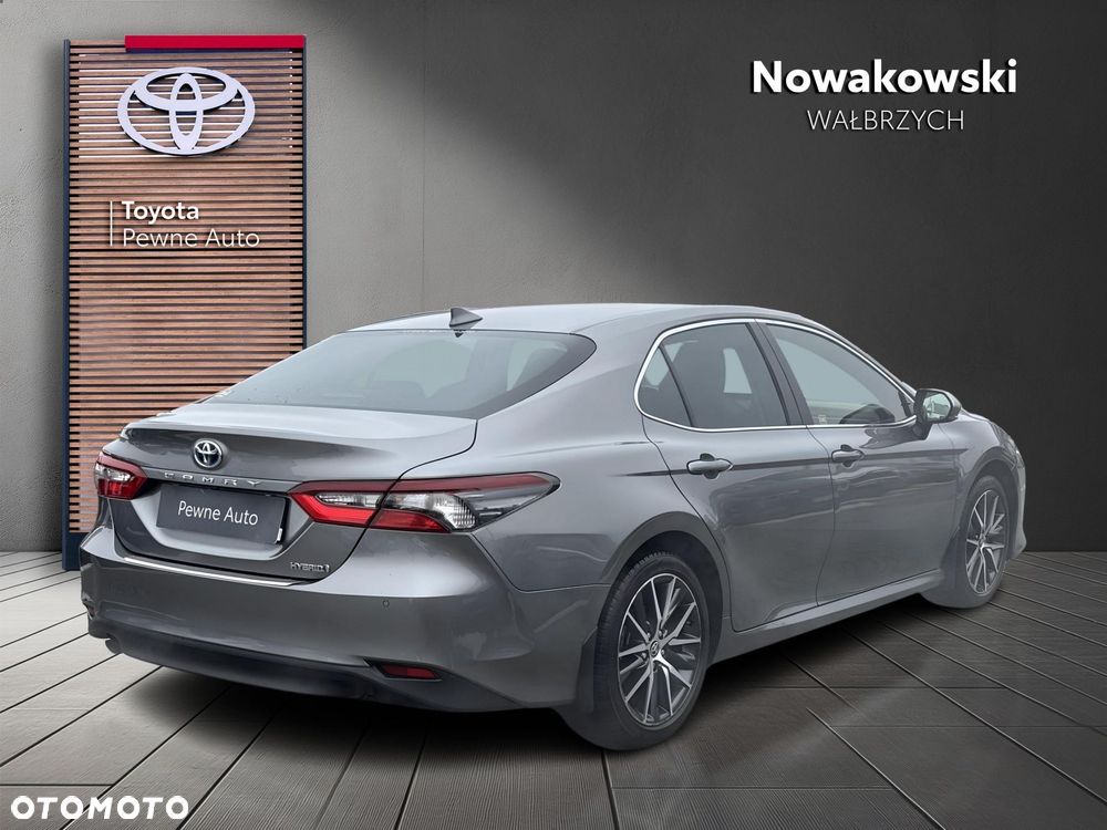 Toyota Camry 2.5 Hybrid Prestige CVT - 3