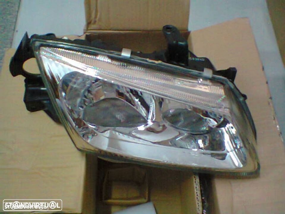 Farol / farois frente Nissan Almera N16 2000 até 2002 - 1