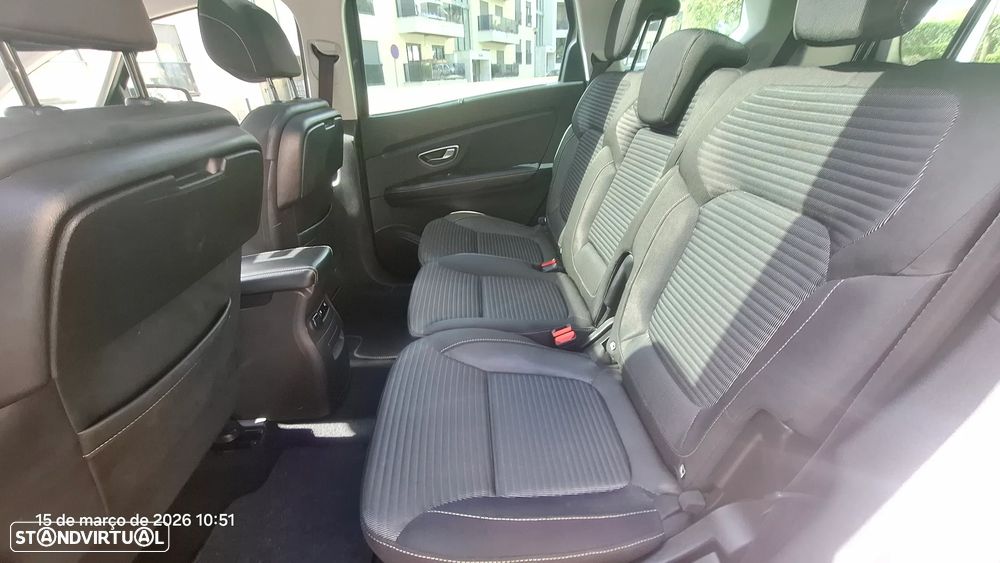 Renault Grand Scénic ENERGY dCi 110 EDC LIMITED - 32