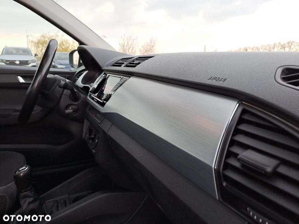 Skoda Fabia 1.0 TSI Ambition - 22