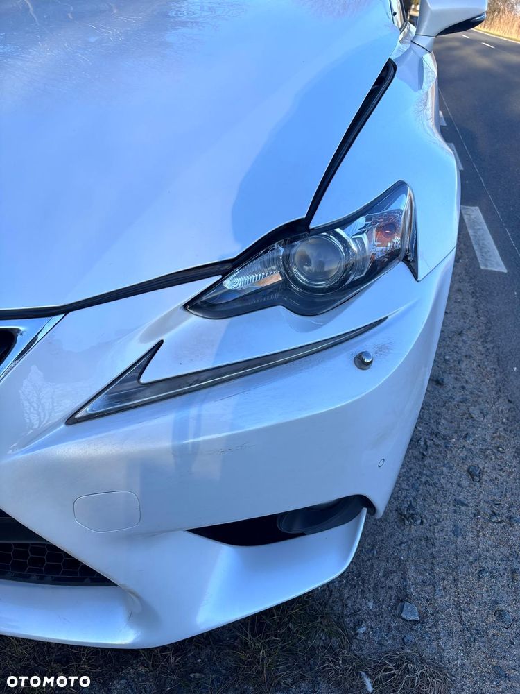 Lexus IS 200t Comfort - 13