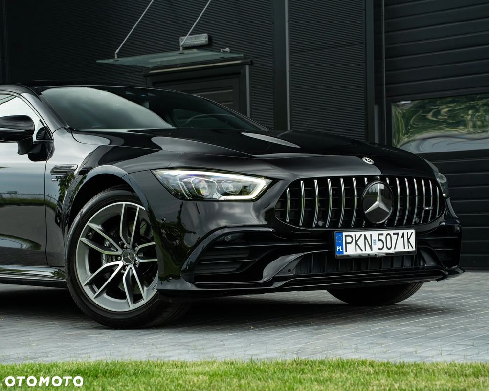 Mercedes-Benz AMG GT 43 4-Matic+ - 9