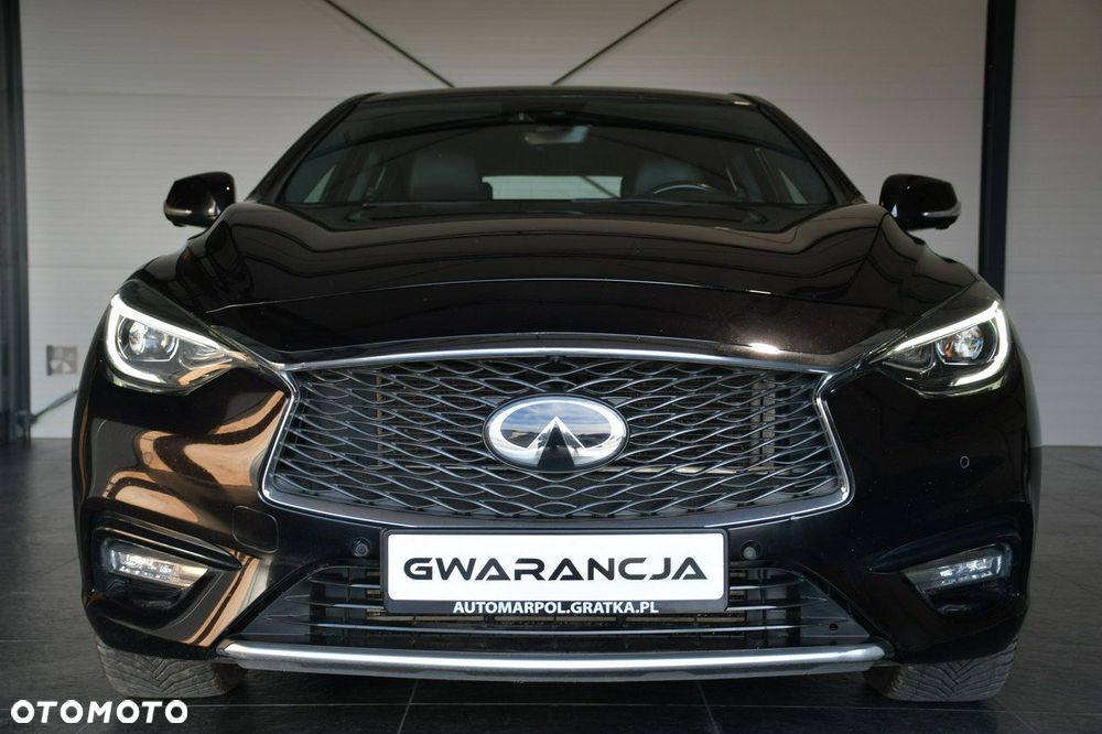 Infiniti Q30 1.6t DCT Premium Tech - 3